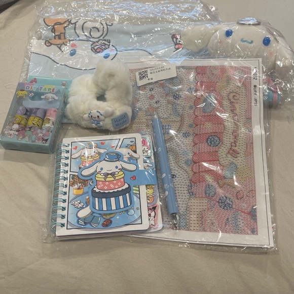 Mystery Box (mini) - Picture 11 of 16